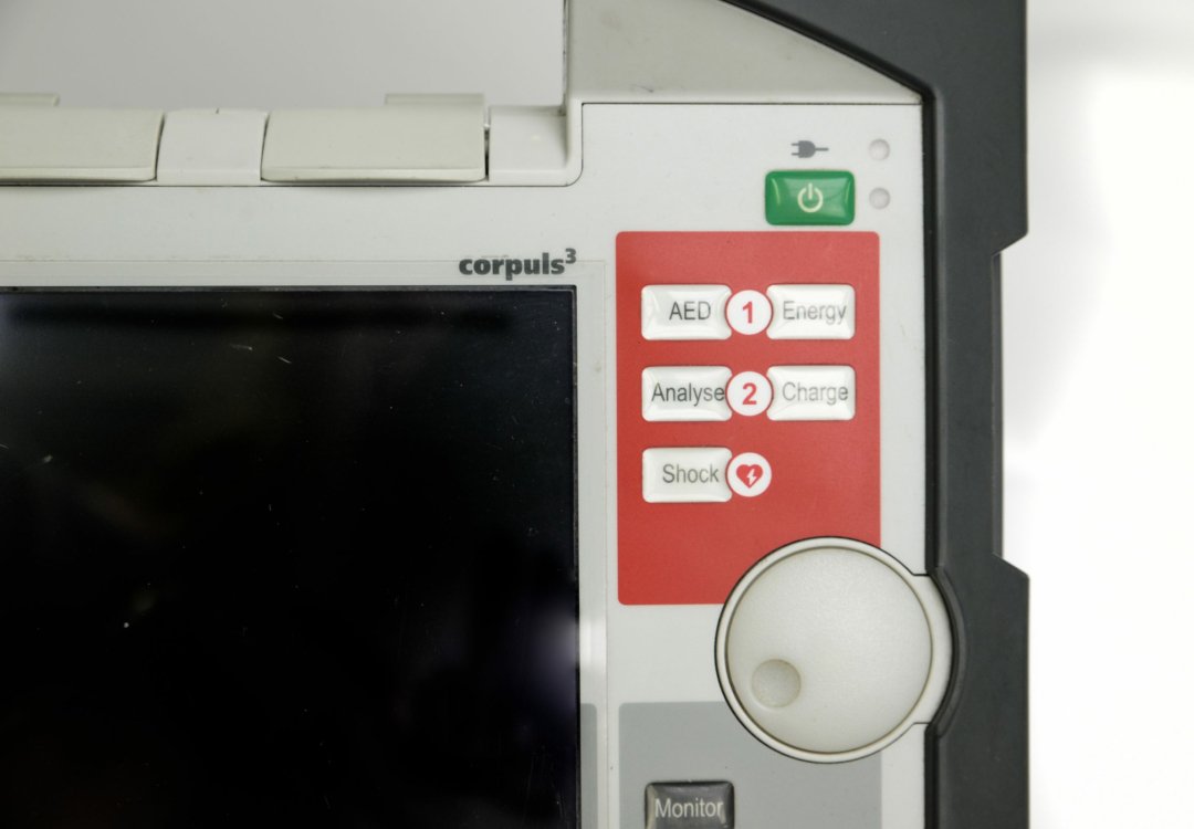 Corpuls 3 Monitor Defibrillator (9)