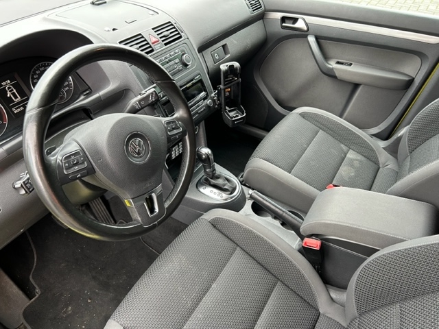 Volkswagen Touran Emergency Vehicle– 2012 (23185)