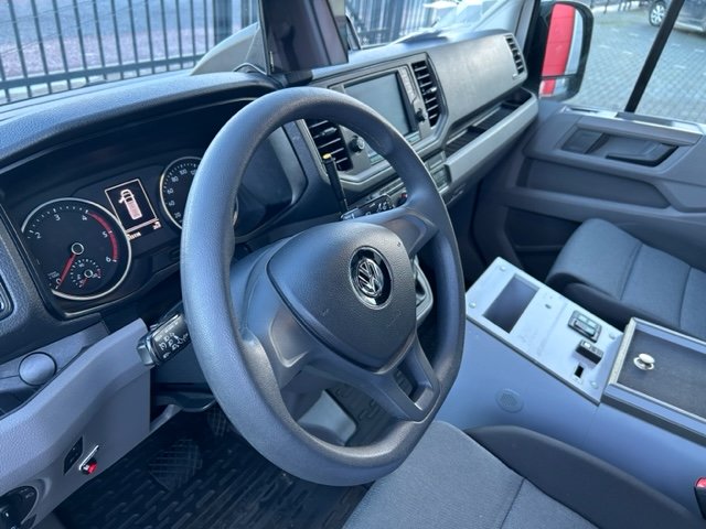 Volkswagen CRAFTER 4×2 Ambulance – 2019 (22270)