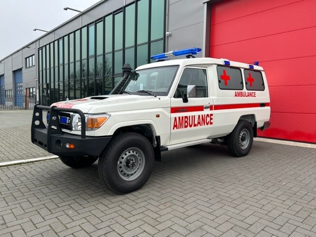 Toyota Landcruiser VDJ78L Standard Ambulance 4×4 4.5 V8 (NEW) (22245)