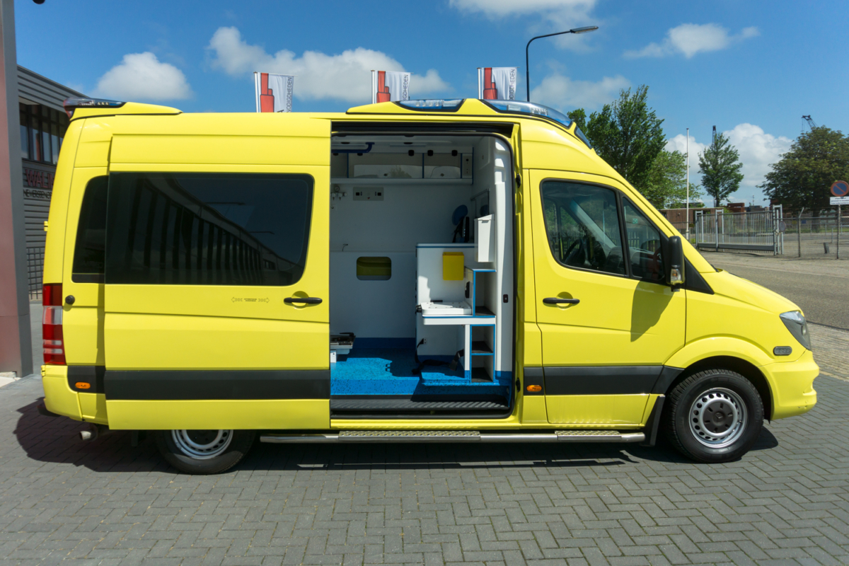 Mercedes-Benz Sprinter 319 Cdi Ambulance (2014) For Sale - Best Price