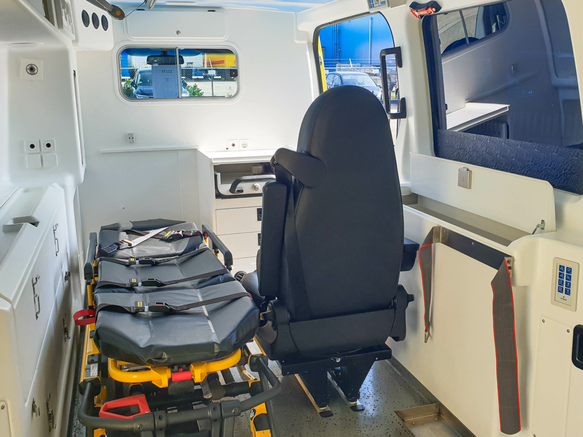 Mercedes-Benz Sprinter 316 CDI Ambulance - Inside 2