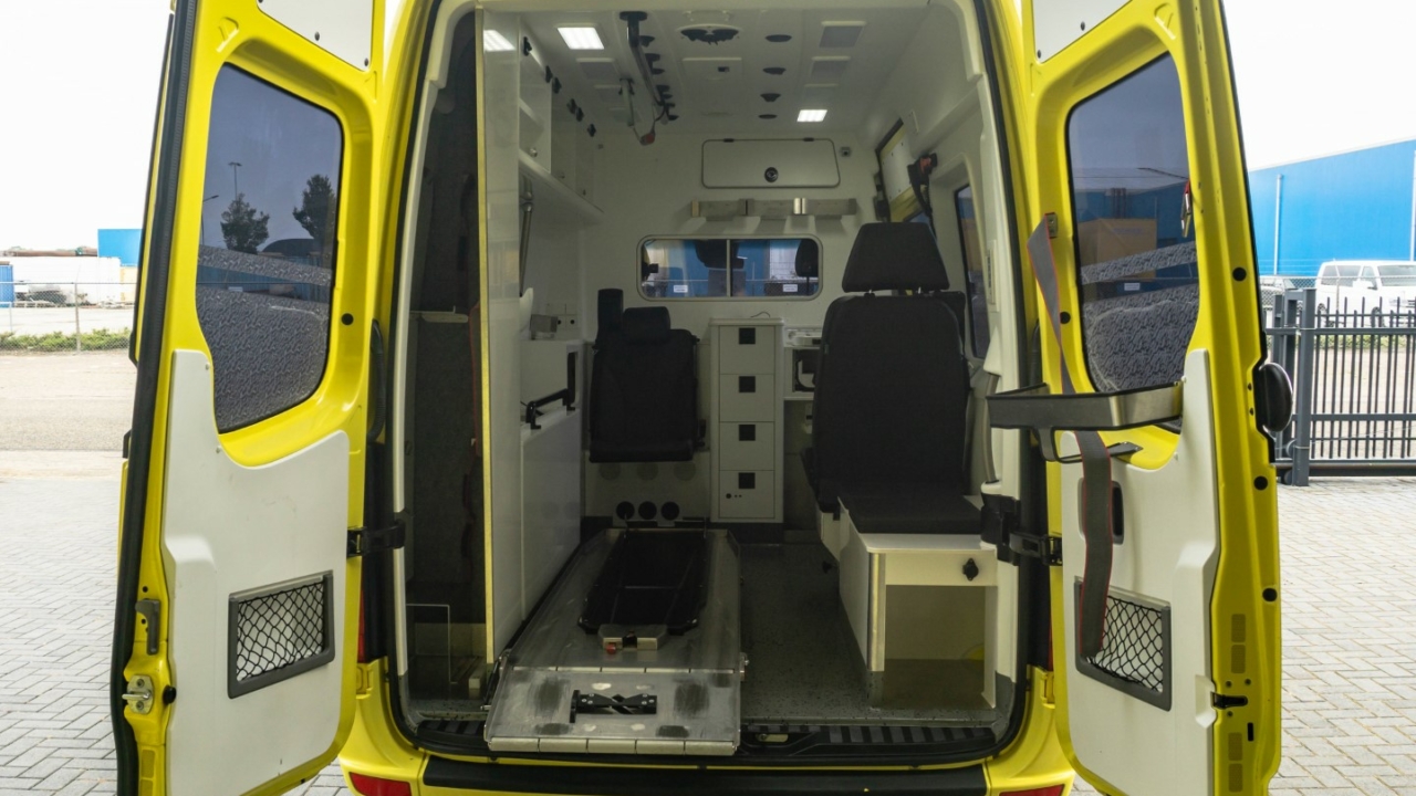 Mercedes-Benz Sprinter 319 CDI Ambulance