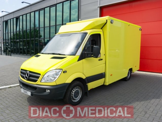 Mercedes-Benz 316 CDI Diesel Ambulance Conteneur – 2011 (22145)