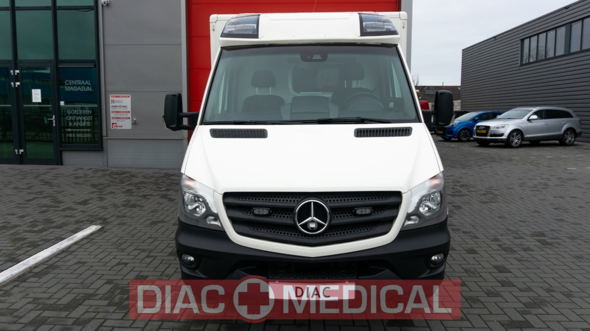 Mercedes-Benz 416 CDI Diesel Ambulance Container - Front
