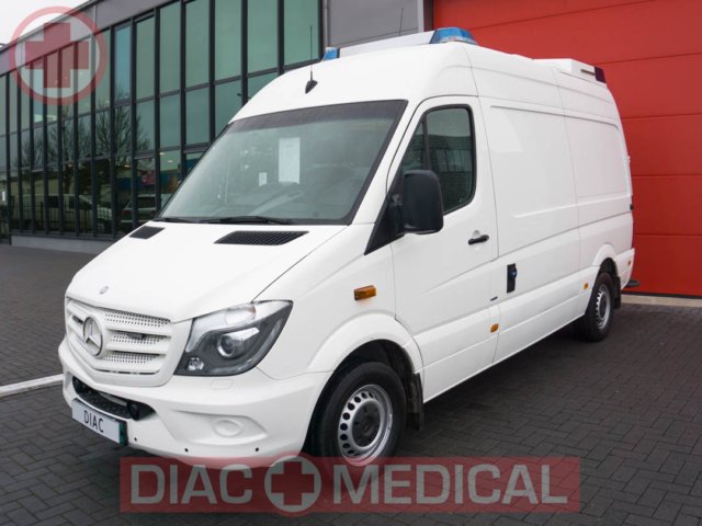 Mercedes-Benz 316 CDI Diesel Ambulance L2H2 – 2015 (21215)