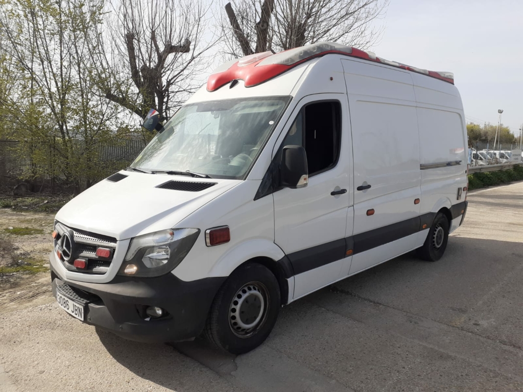 Mercedes-Benz Sprinter 319 CDI Furgon Ambulance - 2015 (22105) - Diac ...