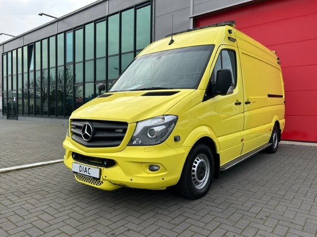 Mercedes-Benz Sprinter Ambulance – 2017 (23080)