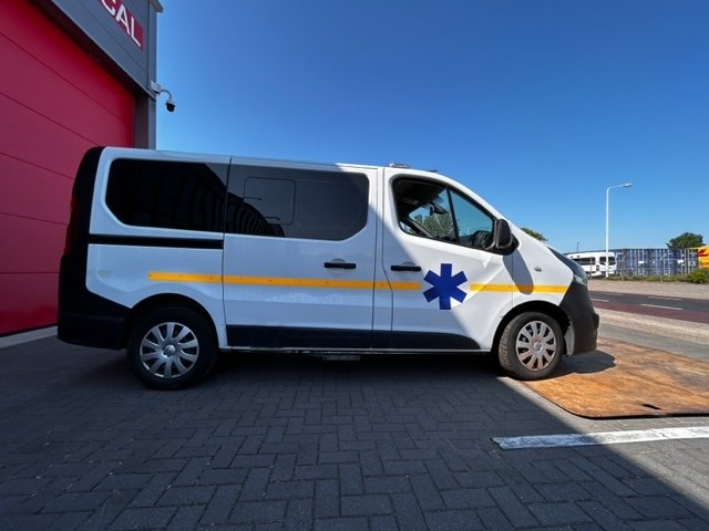 Opel Vivaro 2.0 Diesel Ambulance – 2019 (23105)