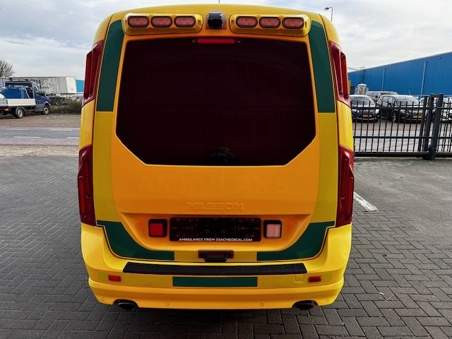 Volvo V70 2.3 Liter Diesel 4×2 Ambulance – 2012 (23410)