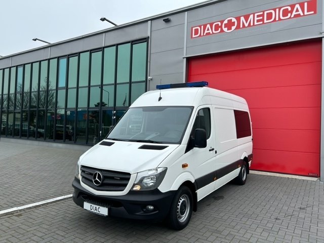 Mercedes-Benz 316 CDI Ambulance – 2017 (23100)
