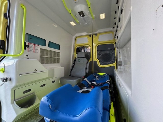 Mercedes-Benz 316 CDI Ambulance L2H2 – 2015 (23390)