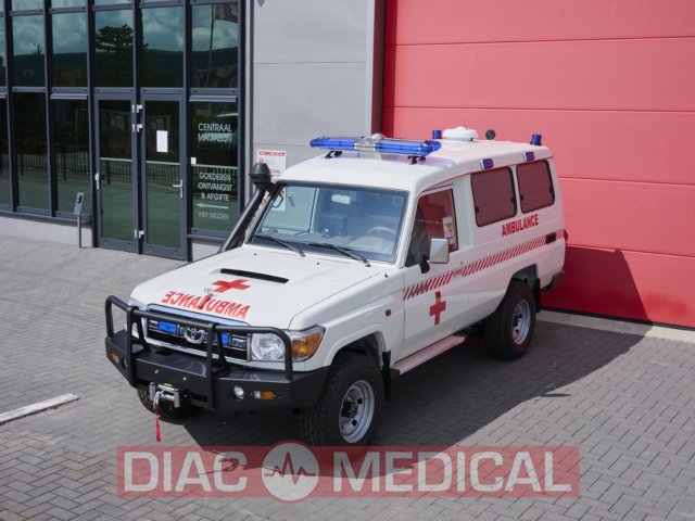 Mercedes-Benz 313 CDI L2H2 Ambulance – 2016 (23110)
