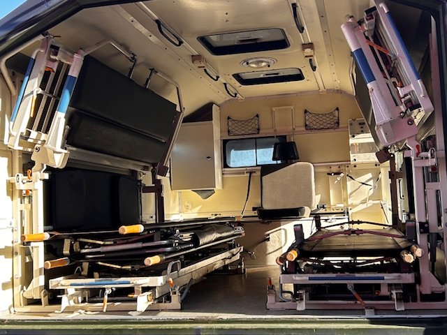 Unimog 453 4×4 Medical Ambulance