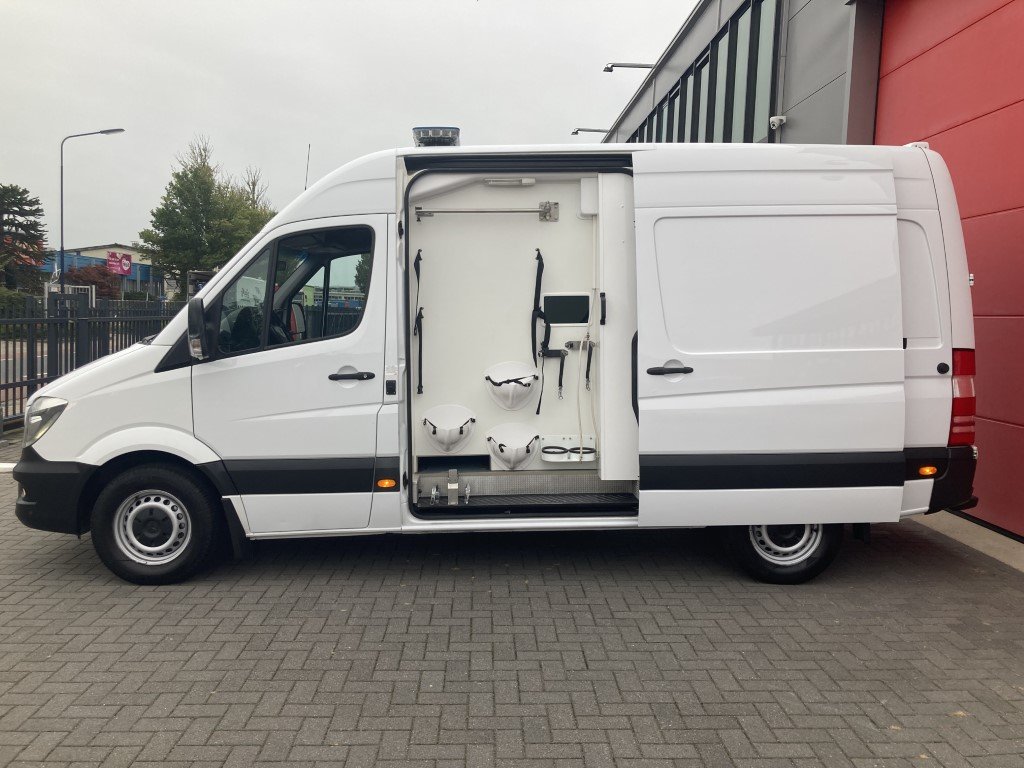 Mercedes-Benz 316 CDI Ambulance L2H2 – 2018 (25060)