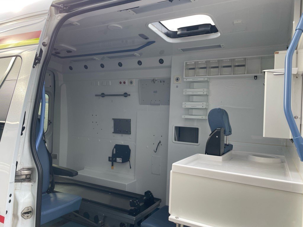 Mercedes-Benz 316 CDI Ambulance – 2018 (25060)