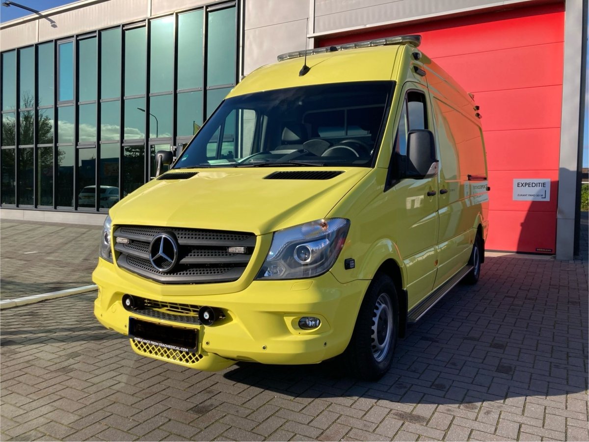 Mercedes-Benz 319 Cdi Diesel Ambulance L2H2 – 2018 (24090)