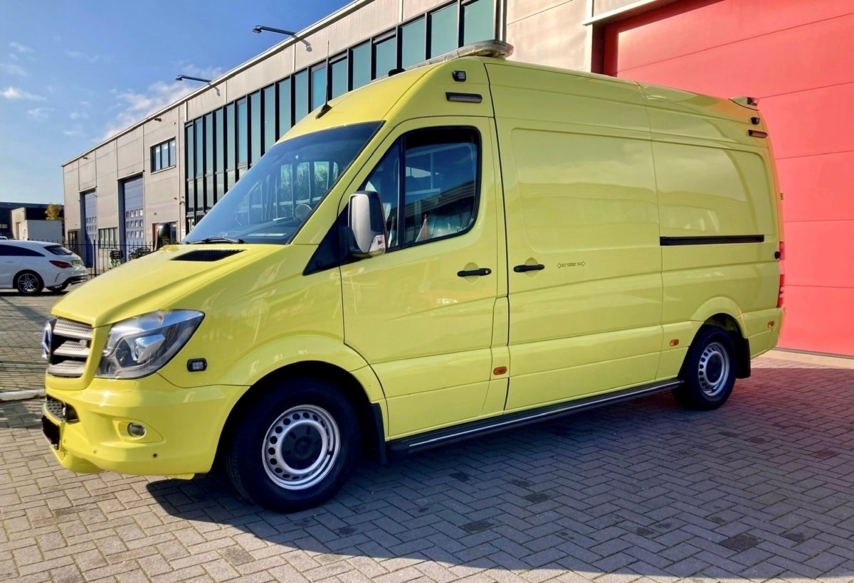 Mercedes-Benz 319 Cdi Diesel Ambulance L2H2 – 2018 (24090)