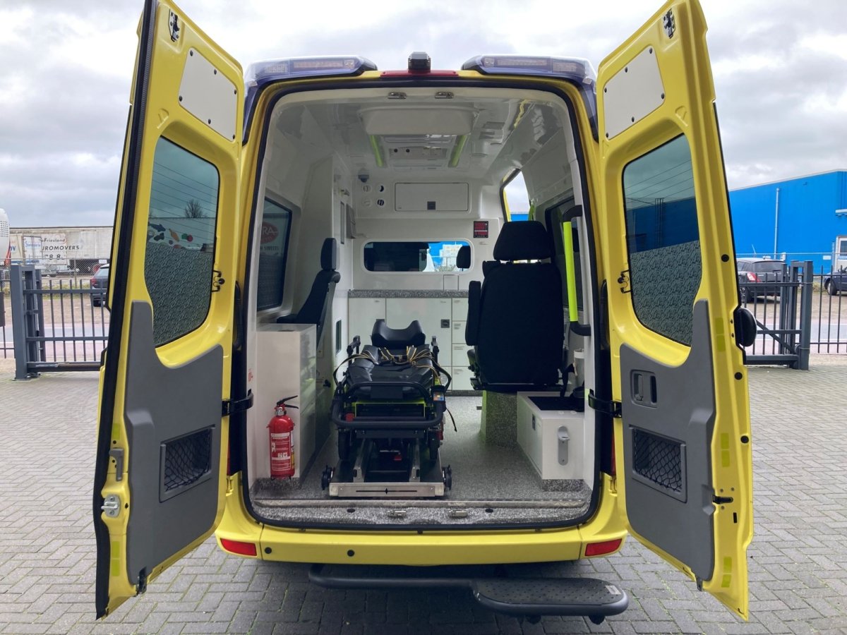 Mercedes-Benz 319 Cdi Diesel Ambulance L2H2 – 2018 (24115)