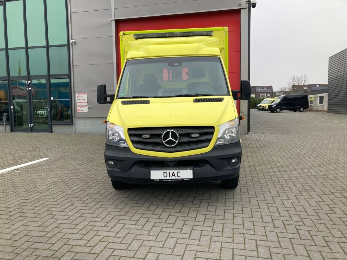 Mercedes-Benz 416 CDI Diesel Ambulance Container – 2017 (24120)