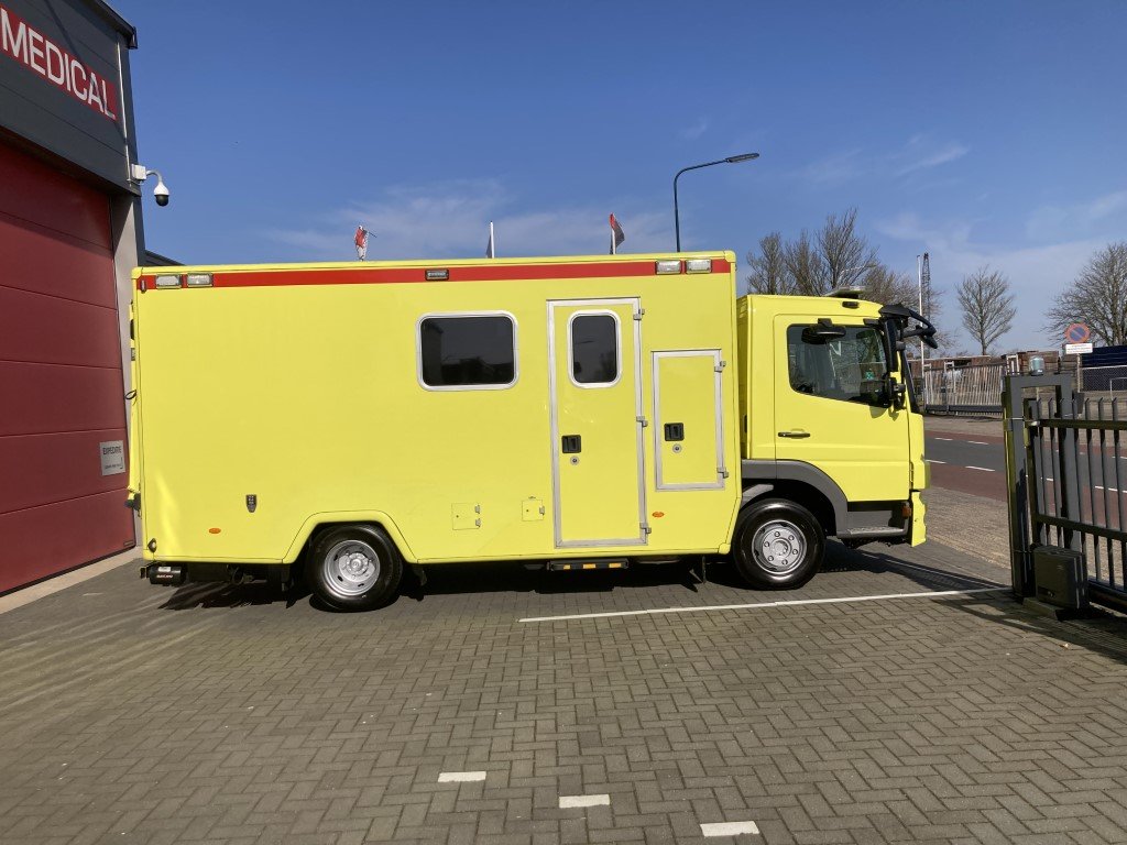 Mercedes-Benz Atego 824 L Ambulance – 2009 (25020)