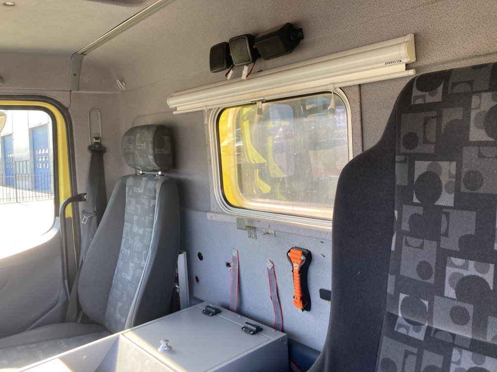 Mercedes-Benz Atego 824 L Krankenwagen – 2009 (25020)