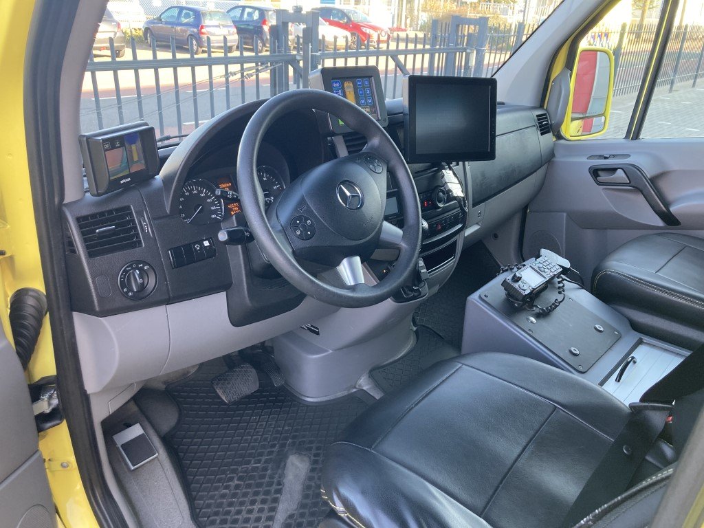 Mercedes-Benz 319 Cdi Diesel Ambulance L2H2 – 2018 (25030)