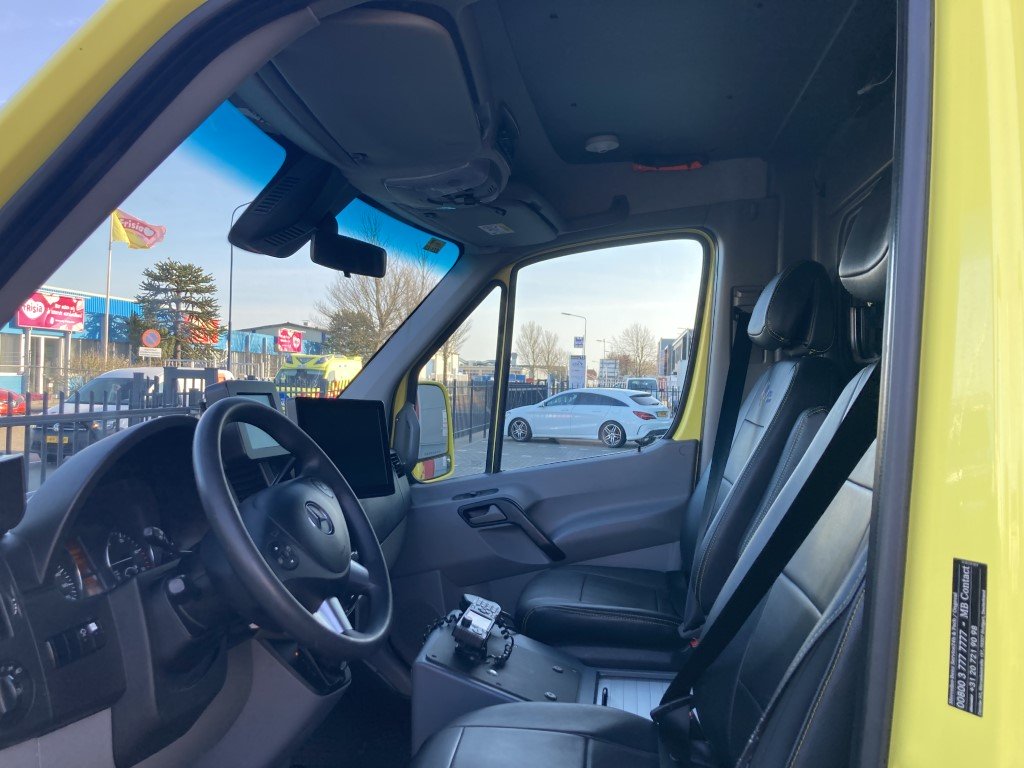 Mercedes-Benz 319 Cdi Diesel Ambulance L2H2 – 2018 (25030)