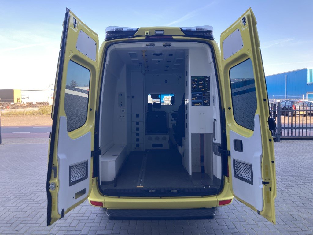 Mercedes-Benz 319 Cdi Diesel Ambulance L2H2 – 2018 (25030)
