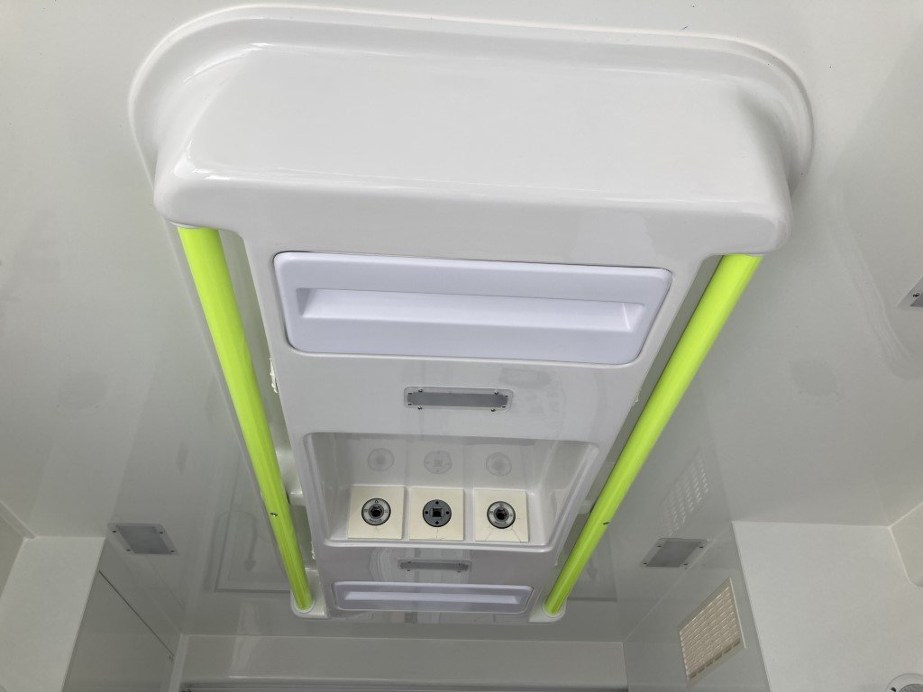 Mercedes-Benz 319 CDI Diesel Ambulance Container – 2018 (25040)
