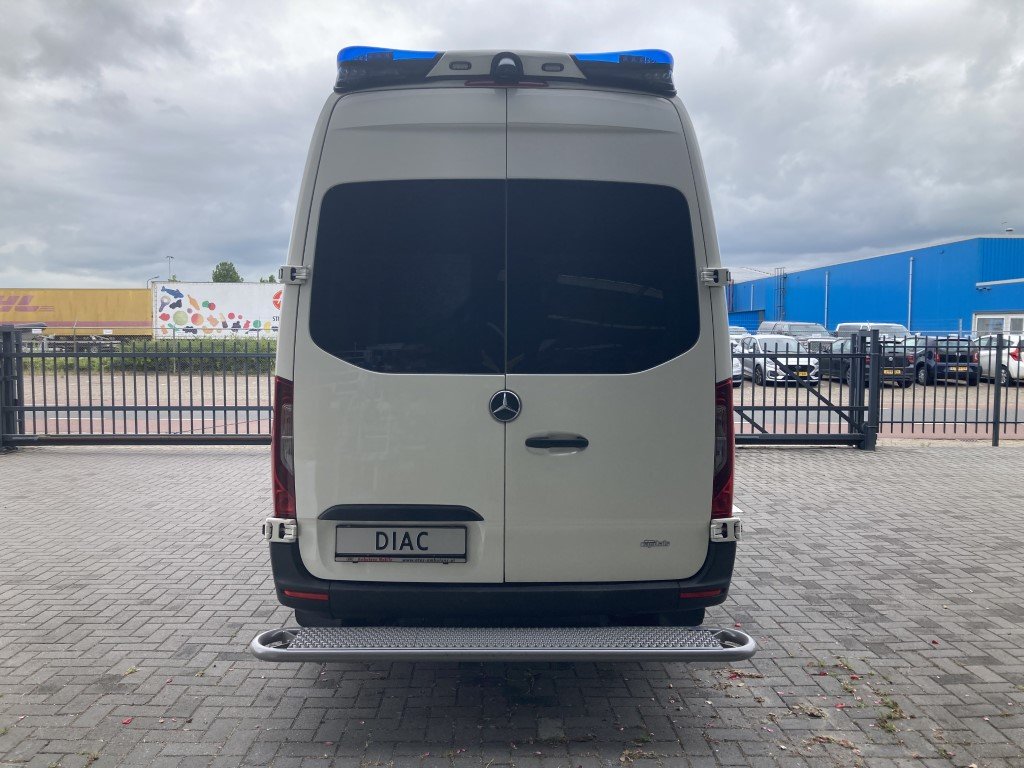 Mercedes-Benz Sprinter 416 CDI Ambulance – 2020 (25075)