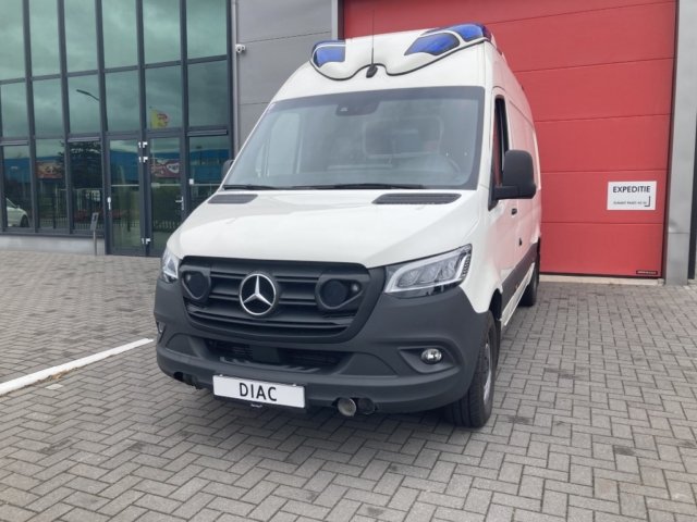Mercedes-Benz Sprinter 416 CDI Ambulance – 2020 (25075)