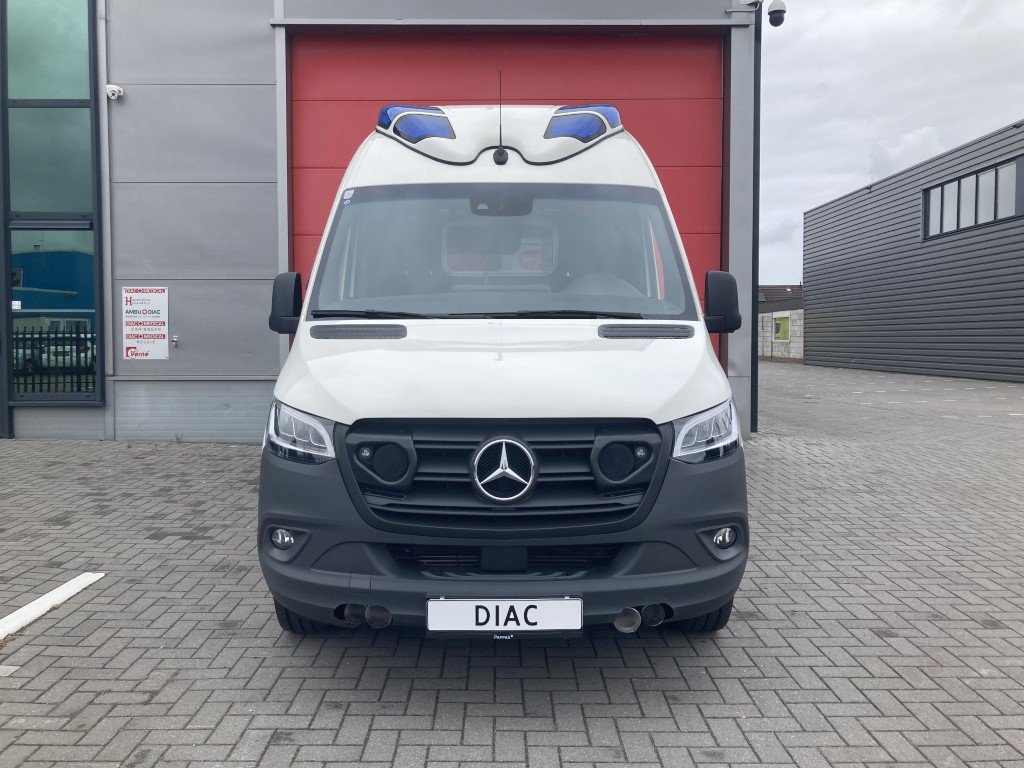 Mercedes-Benz Sprinter 416 CDI Ambulance – 2020 (25075)