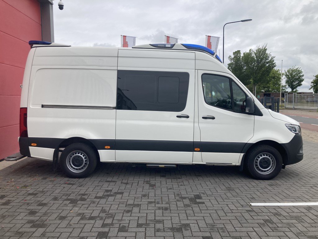 Mercedes-Benz Sprinter 416 CDI Ambulance – 2020 (25075)