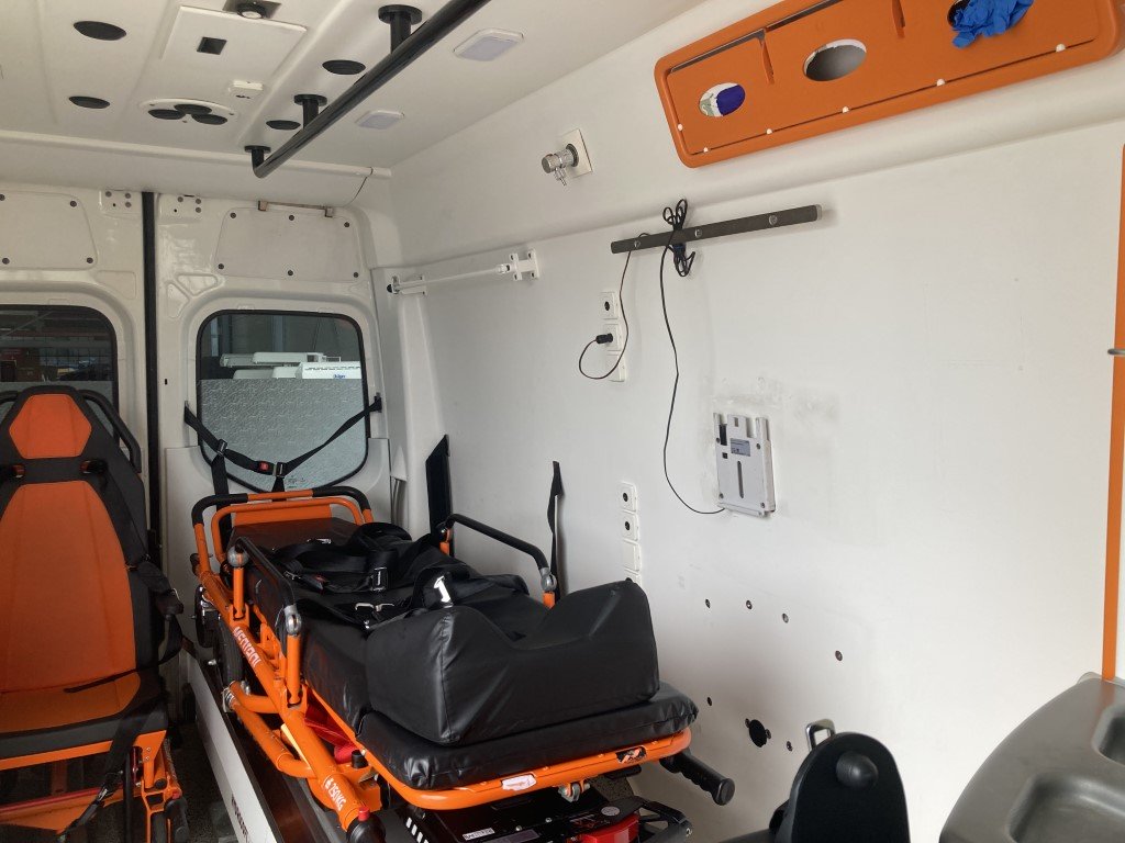 Mercedes-Benz Sprinter 416 CDI Ambulance – 2020 (25075)