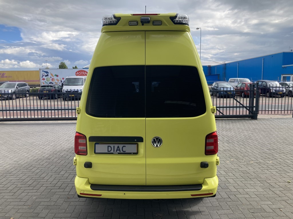 Volkswagen T6 Ambulance – 2017 (25090)