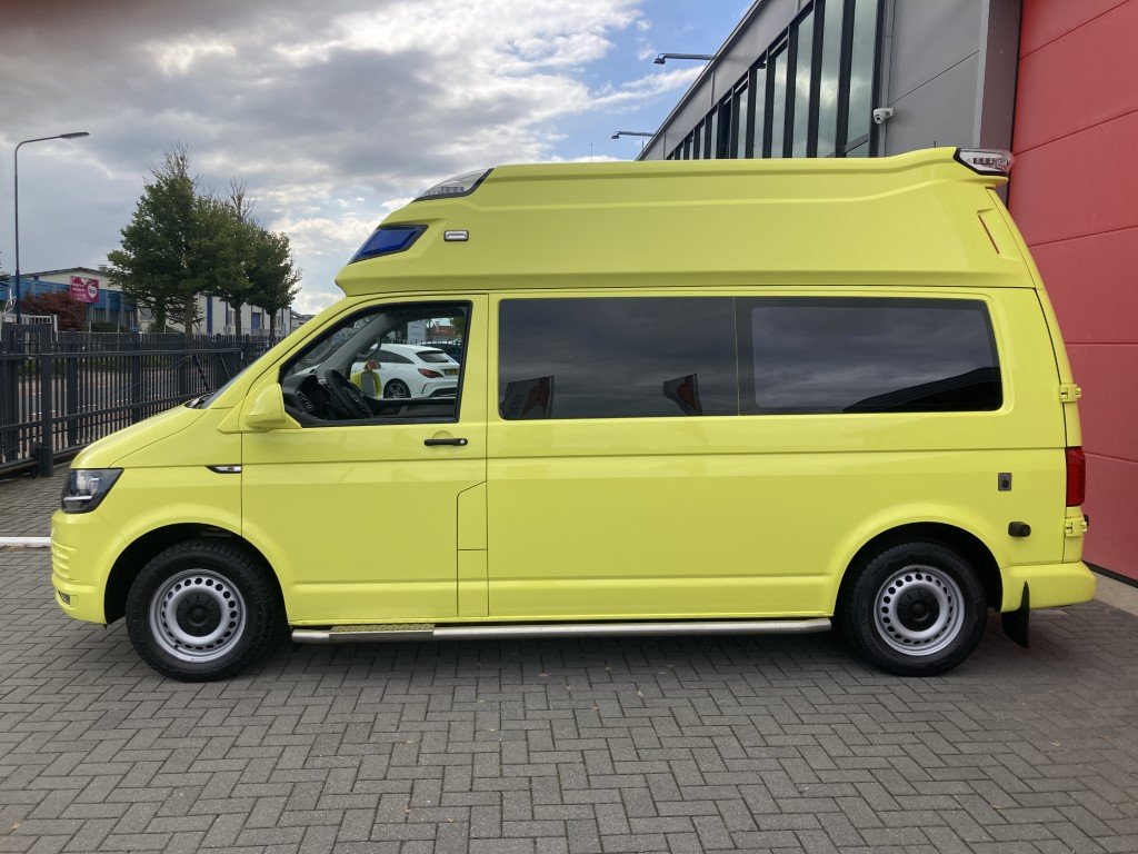 Volkswagen T6 Ambulance – 2017 (25090)