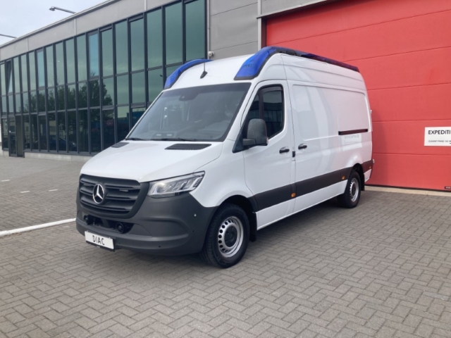 Mercedes-Benz 416 Diesel Krankenwagen – 2020 (26035)