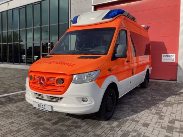 Mercedes-Benz 416 Diesel Ambulance L2H2 – 2019 (26050)