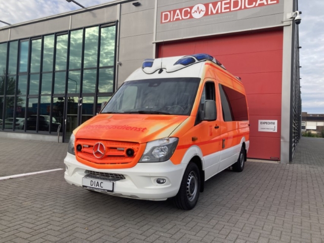Mercedes-Benz 416 Diesel Ambulance – 2018 (26055)